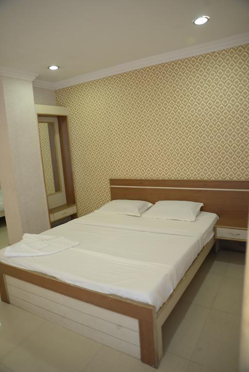 Hotel Sri Sai Krupa ハイデラバード 部屋 写真