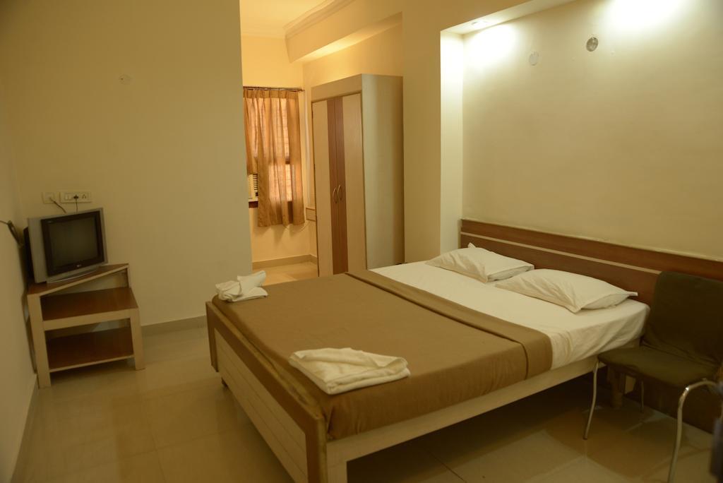 Hotel Sri Sai Krupa ハイデラバード 部屋 写真
