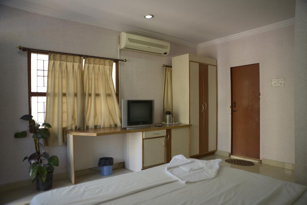 Hotel Sri Sai Krupa ハイデラバード 部屋 写真